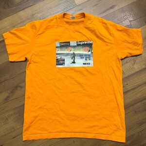 Supreme thrasher collab orange t-shirt size medium in excellent conditions